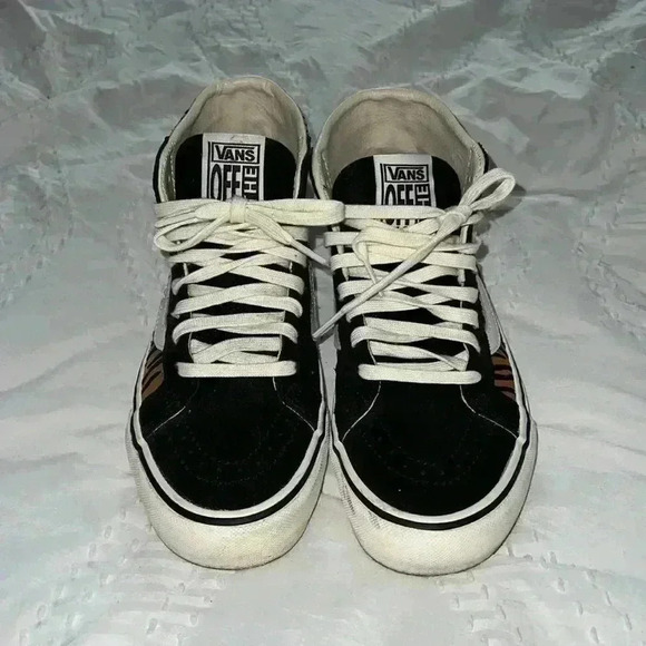Woman’s Vans size 7.5 - Picture 2 of 6